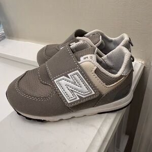 New Balance 574 Hook & Loop